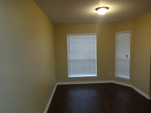 2424 W Shelby Creek Rd — Photo 4