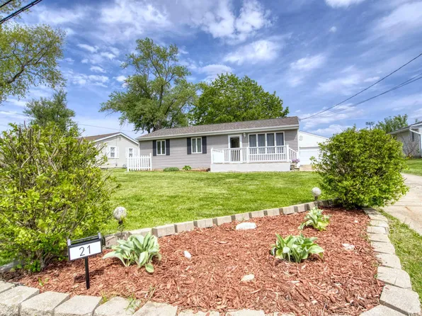 21 Sherry Ln, Bartonville, IL 61607