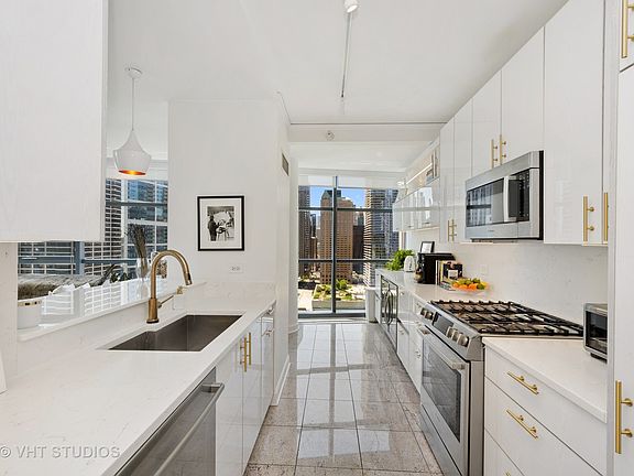 5th image of 201 N Westshore Dr APT 2601