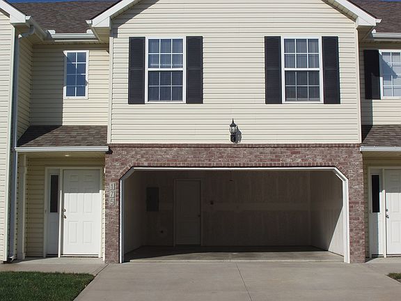 2nd image of 301 NE Adams Dairy Pkwy #307