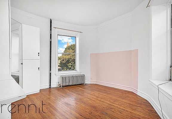 3rd image of 93 Halsey St #Bb4