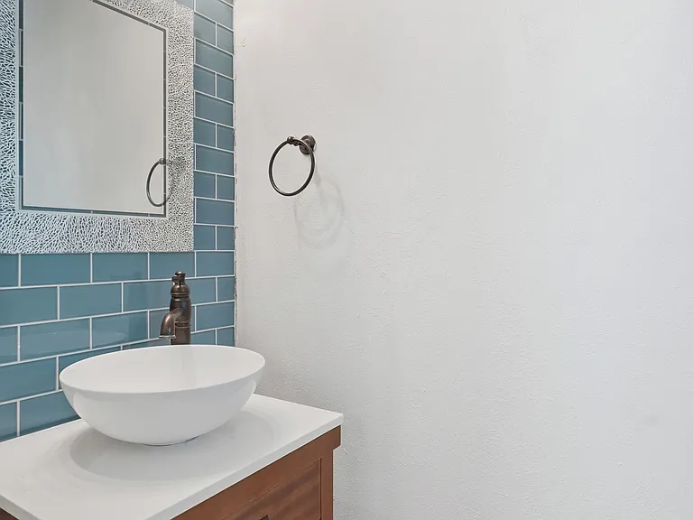 2607 Clearview Cir — Photo 19