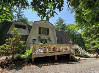 336 SE Shore Dr, Lake Toxaway, NC 28747
