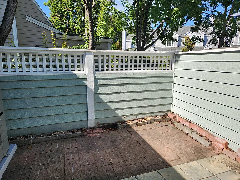539 Torrey Pine Ln — Photo 30