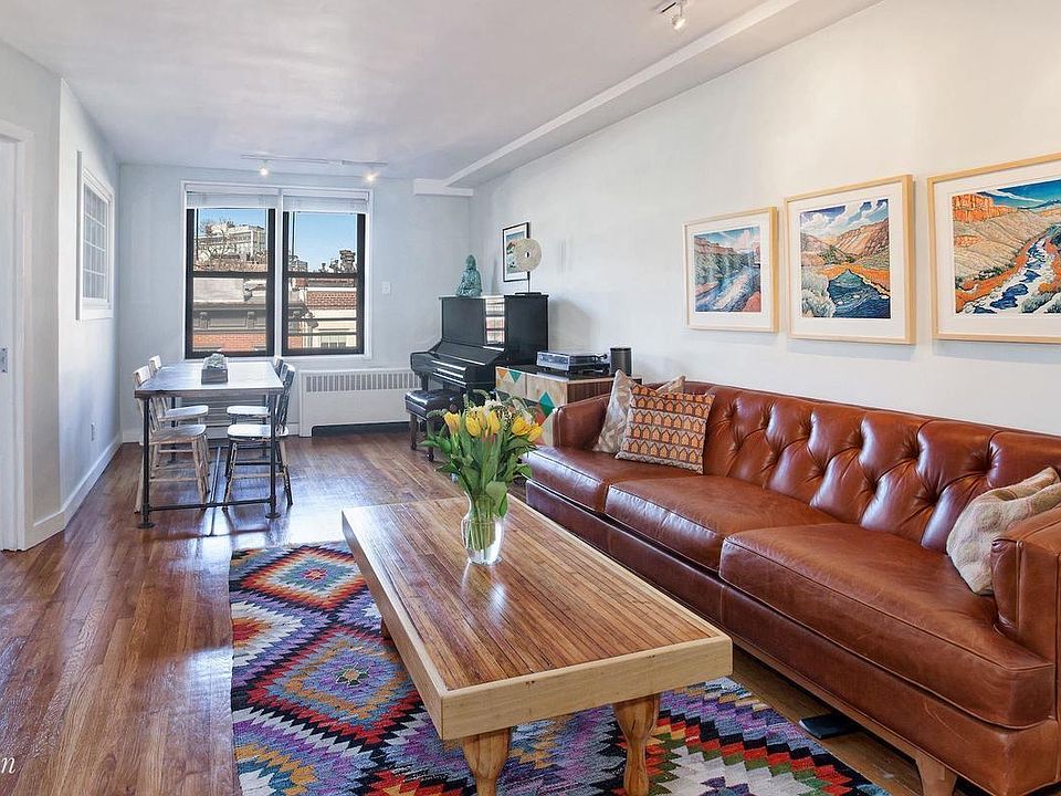 1st image of 100 Bank St APT 4B