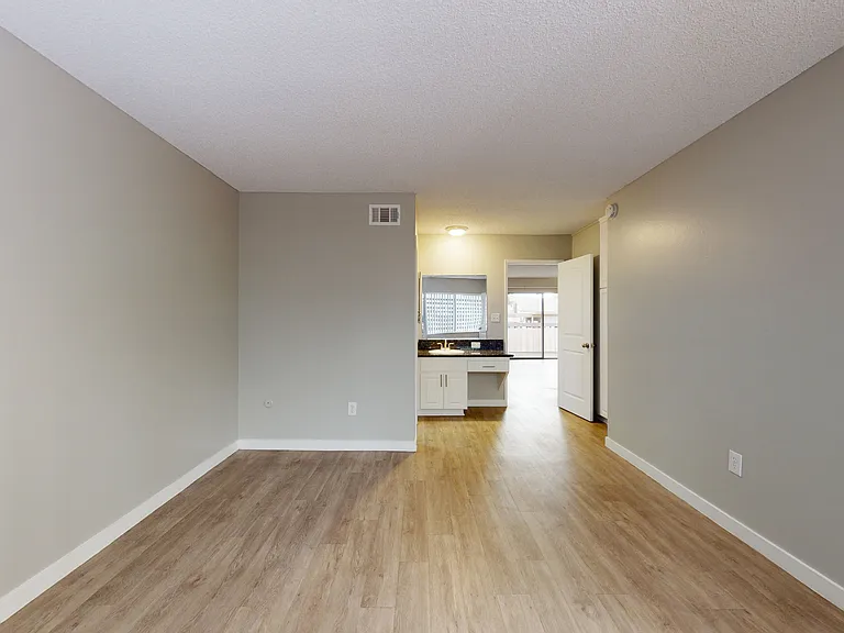 Pine Lake Apartments — Photo 40