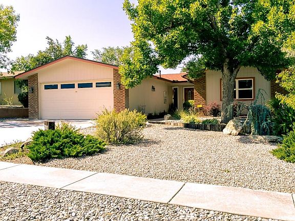 2nd image of 7812 Calle De Plata NE