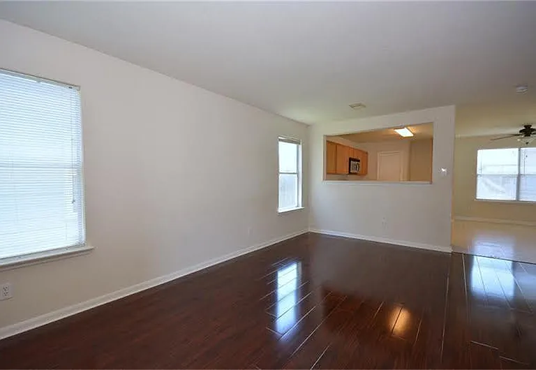8106 Arrington Forest Ln — Photo 15