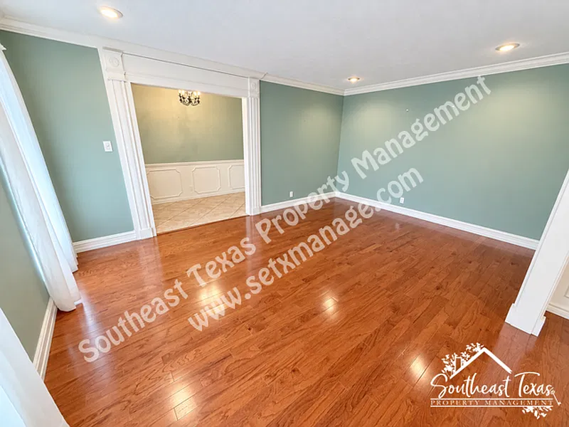 3 bed, 2.5 bath, 2652 sqft, $2,550 — Photo 3