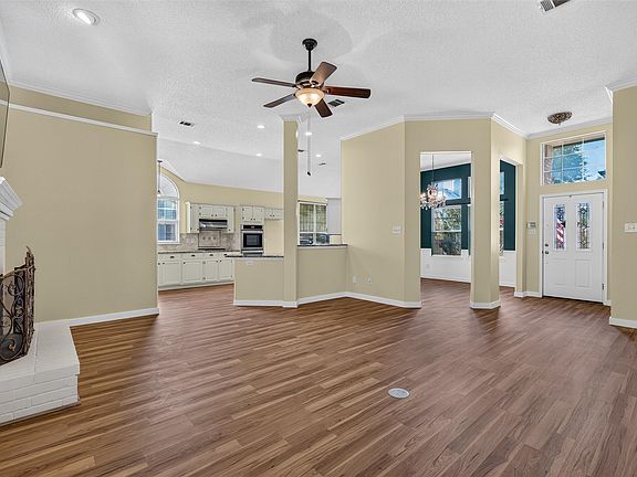 3rd image of 2608 Rochelle Dr