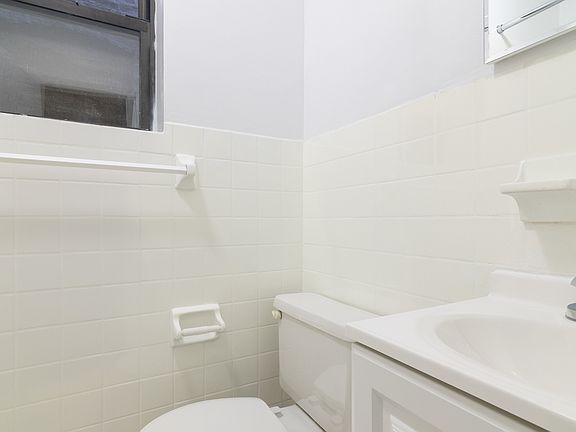 5th image of 410 W 36th St #3F
