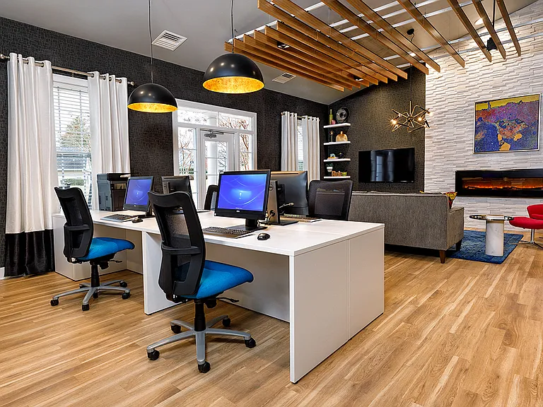 Business Center with PCs and Wireless Printing