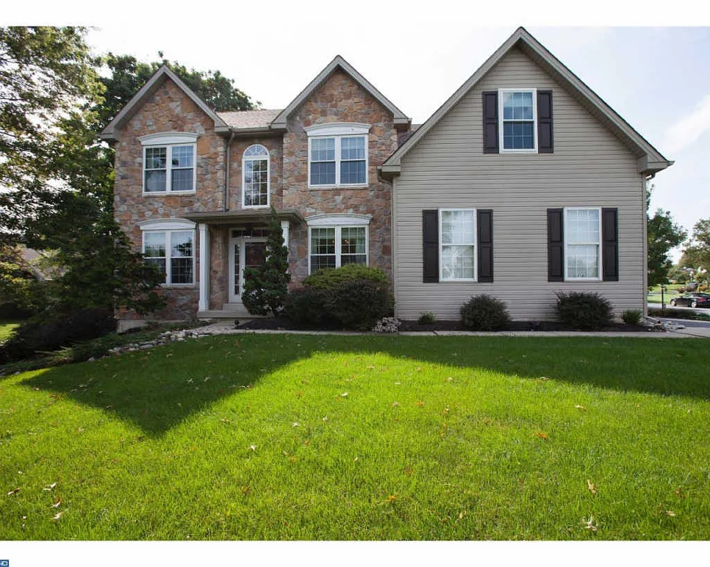 138 Bridgeview Dr photo 1