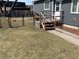 1471 W Gateway Cir S, Fargo, ND 58103