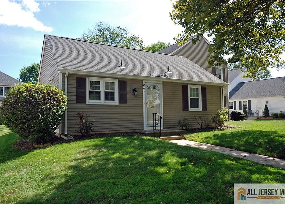 1st image of 64 Amherst Ln #A