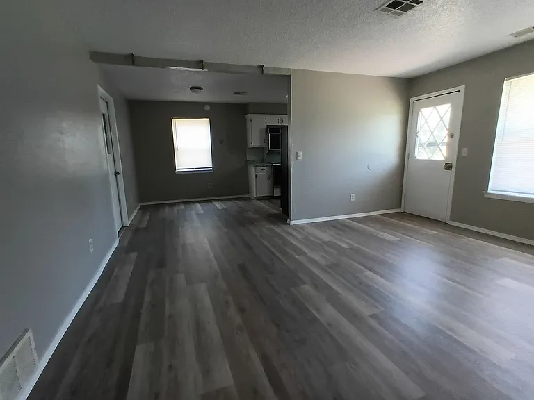 107 W Campbell Dr — Photo 5