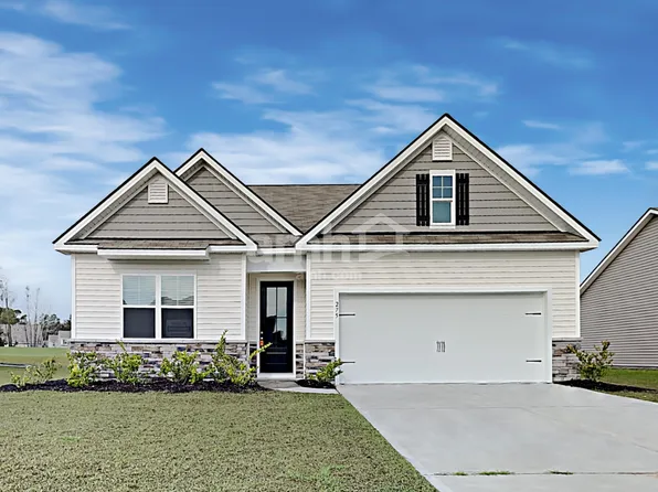 275 Hogan Dr, Richmond Hill, GA 31324