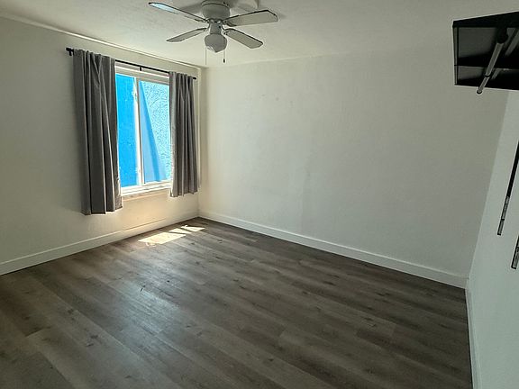 5th image of 15 N Raymond Ave APT 13