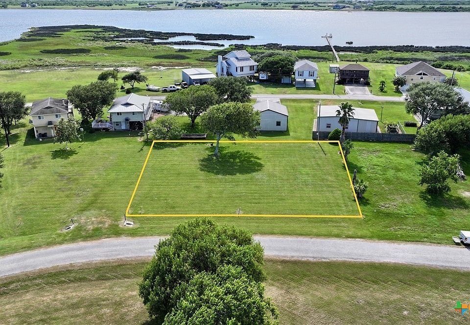 1st image of 534-535 Bayview Dr