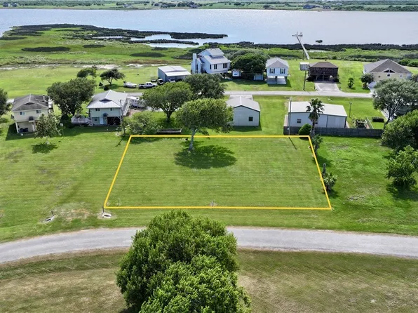 534-535 Bayview Dr, Palacios, TX 77465