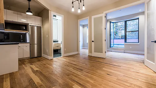 595 Myrtle Ave #2B Photo 1