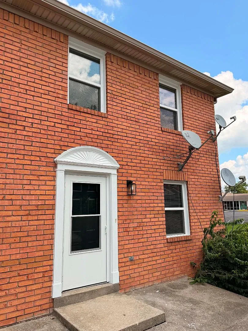 225 Tulip Dr - 225 Tulip 1 — Photo 1
