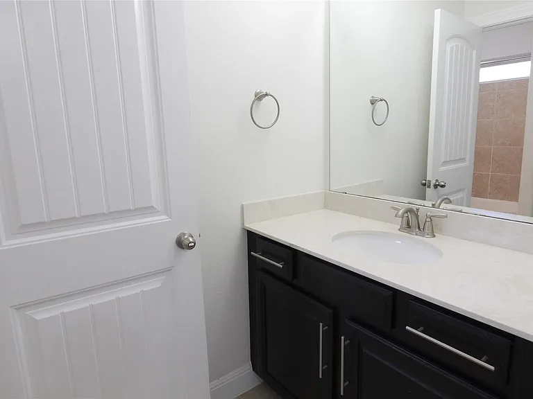 5800 Viejo Dr — Photo 29