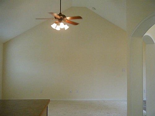 5th image of 1029 Roberts Bend Ct