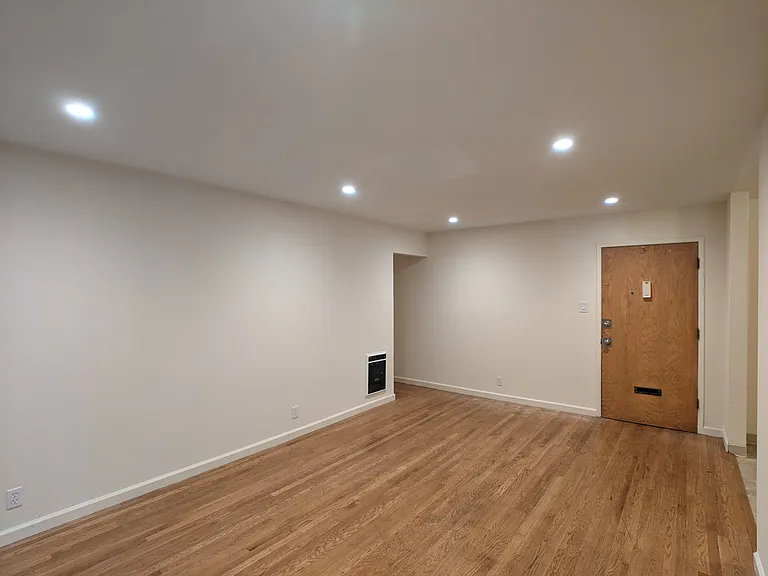 2534 Benvenue Ave — Photo 13