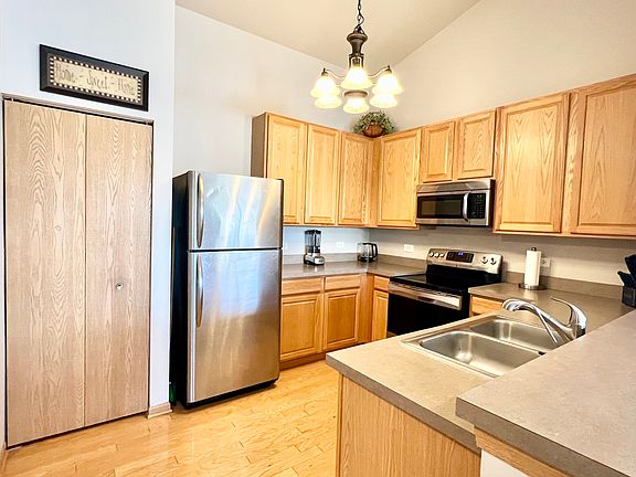 2nd image of 1723 Silverstone Dr Unit 1723