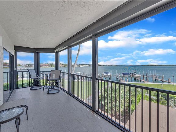 3rd image of 961 Collier Ct APT 101