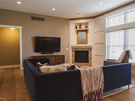 5th image of 1037 Serenity Ln