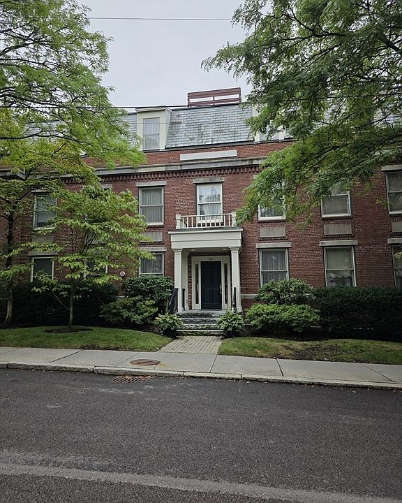 1st image of 216 Summit Ave APT E201