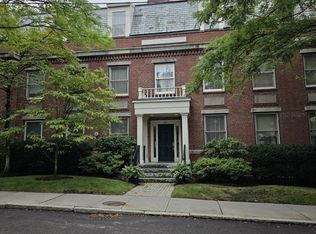 216 Summit Ave APT E201, Brookline, MA 02446