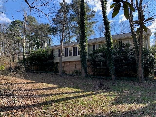 1st image of 414 Red Oak Ln