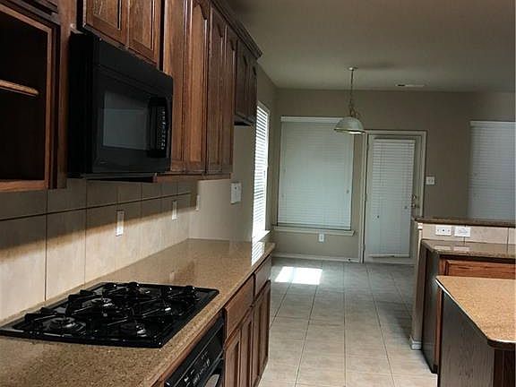 5th image of 4601 Monarch Dr