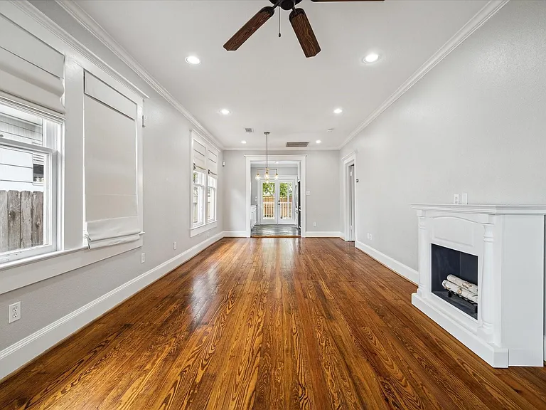 513 Northwood St #C — Photo 6