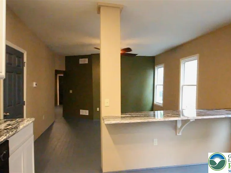 71 W Goepp St — Photo 4