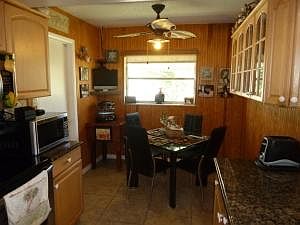 4th image of 7305 NW 62nd St