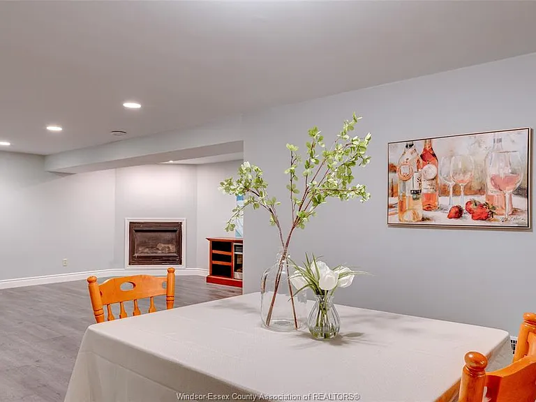 824 Lake Trail Dr — Photo 32