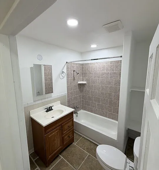 120 N Avenue 25 — Photo 8