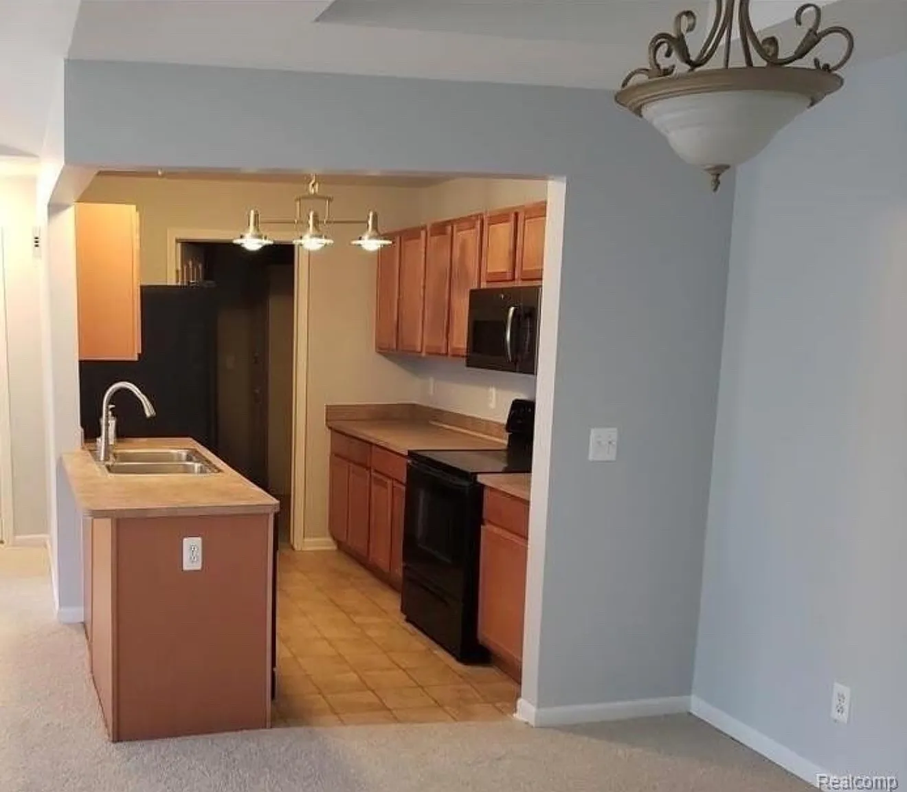 2 bed, 1442 sqft, $2,000 — Photo 2