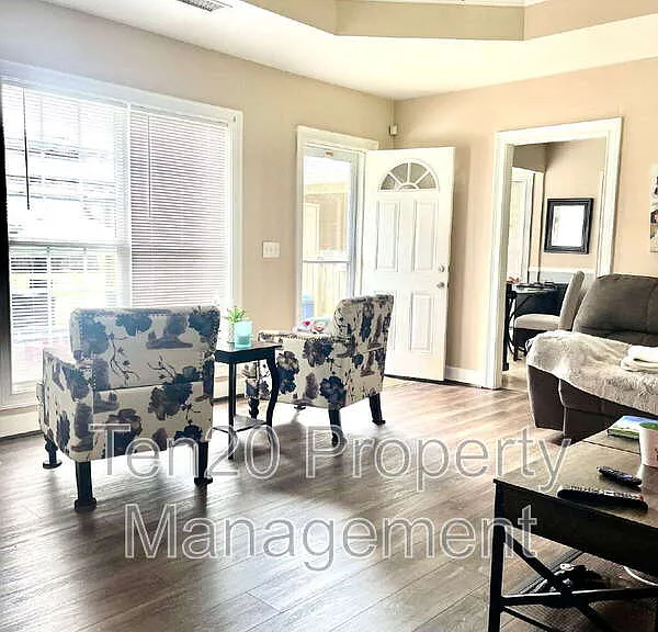 1 Wheatfield Dr — Photo 9