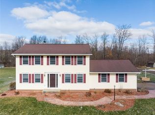 4309 Clover Dr, Ravenna, OH 44266