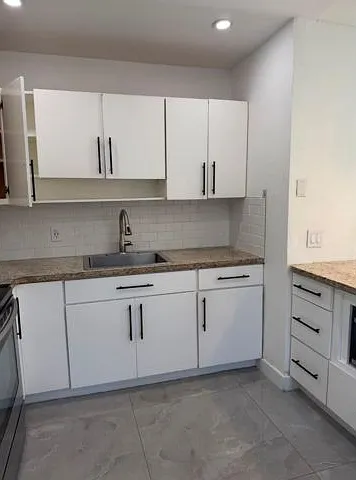 2783 SW 33rd Ave — Photo 14