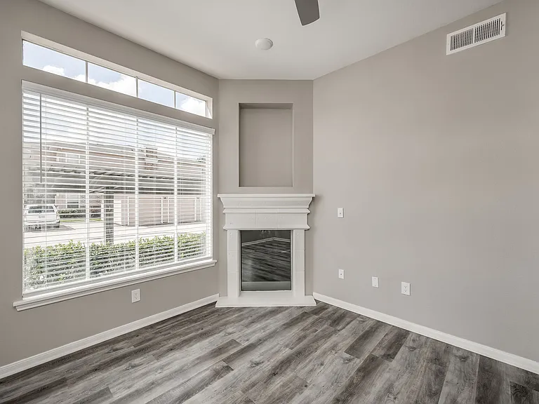 Westmount at Mason Creek — Photo 16