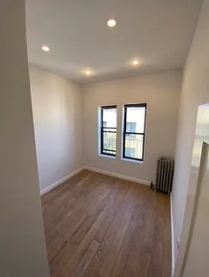 Rented by RealTegrity NY LLC | media 8