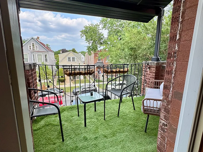 2424 N Lorel Ave #2 — Photo 6