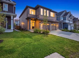 3877 Chrustawka Pl SW, Edmonton, AB T6W 5B2