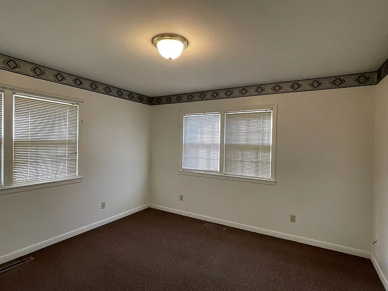 2922 Quivira Ave — Photo 13